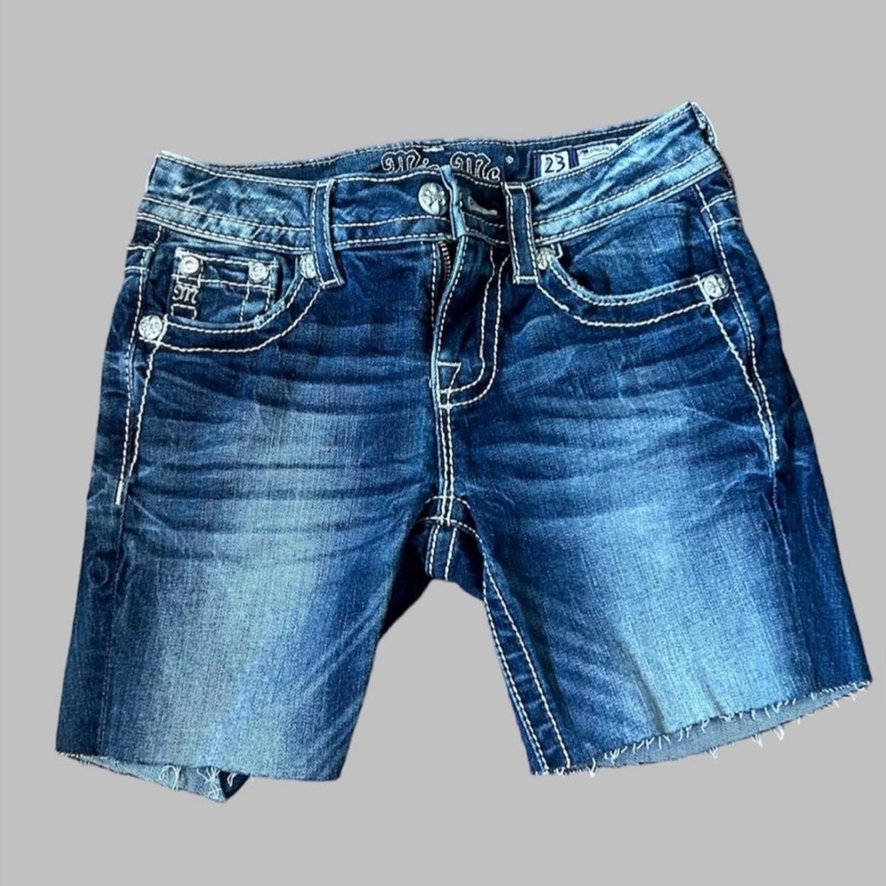 Miss me jean cut off shorts 
Super cute and fit like a glove